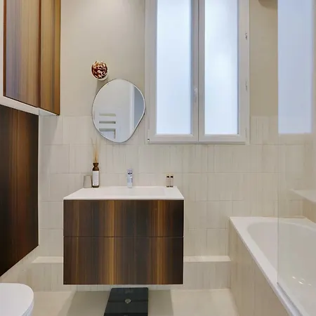 Luxury With Balcony - 4bd 8p - Marais Bastille Apartamento